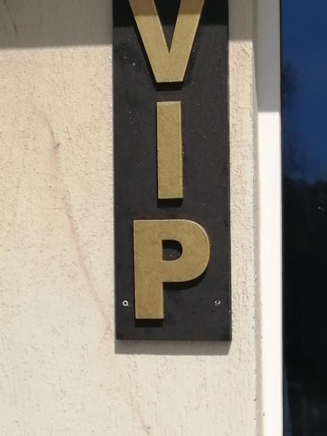 Vip Villa อัคโตโปล ภายนอก รูปภาพ